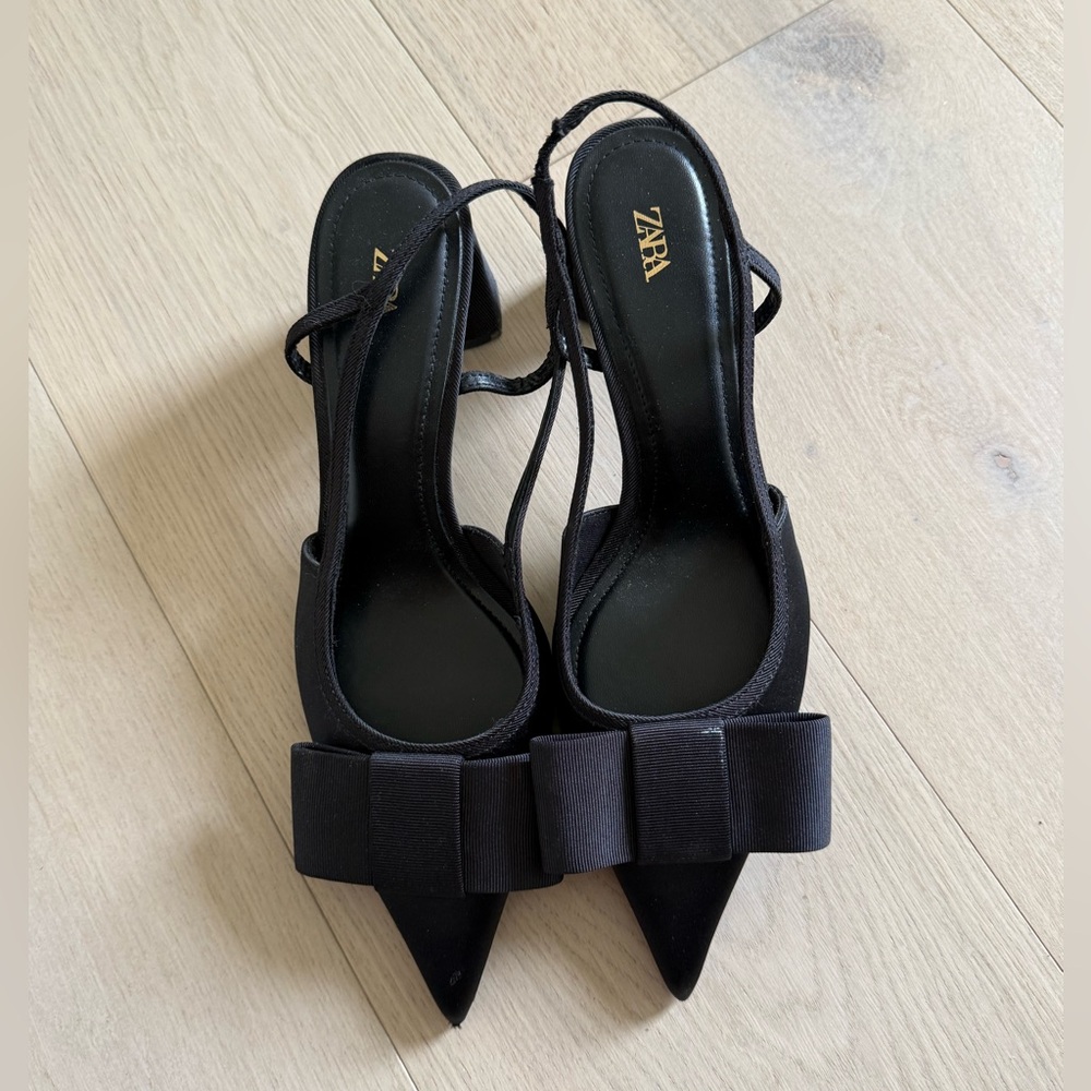 Zara pointy heels with bow
